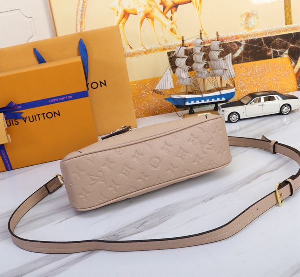 ルイヴィトンバッグ内部構造